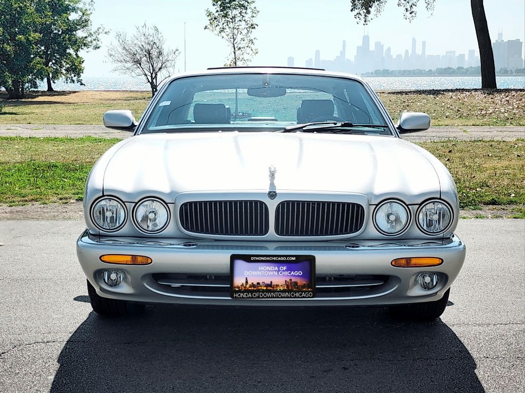 2002 Jaguar XJ8 Sport 13