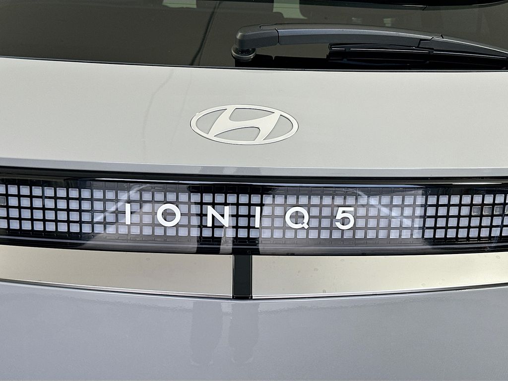 Thumbnail: 2025 Hyundai Ioniq 5 - 22