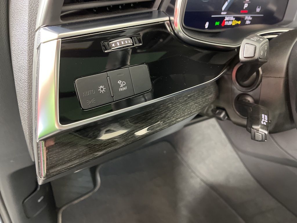 Thumbnail: 2025 Audi Q7 - 30