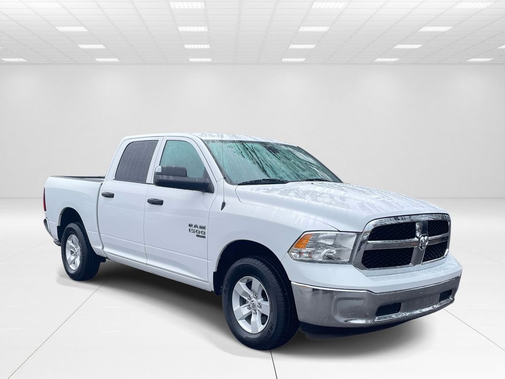 2023 RAM 1500 Classic SLT Crew Cab 4WD