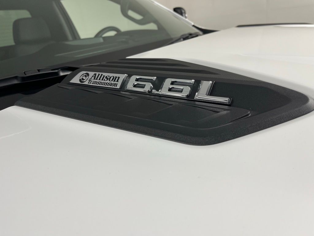 Thumbnail: 2026 Chevrolet Silverado 2500 - 8