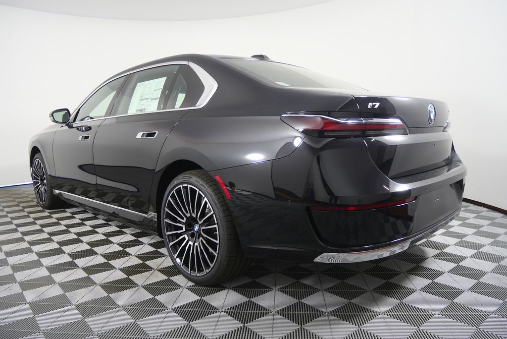 Thumbnail: 2026 BMW i7 - 5