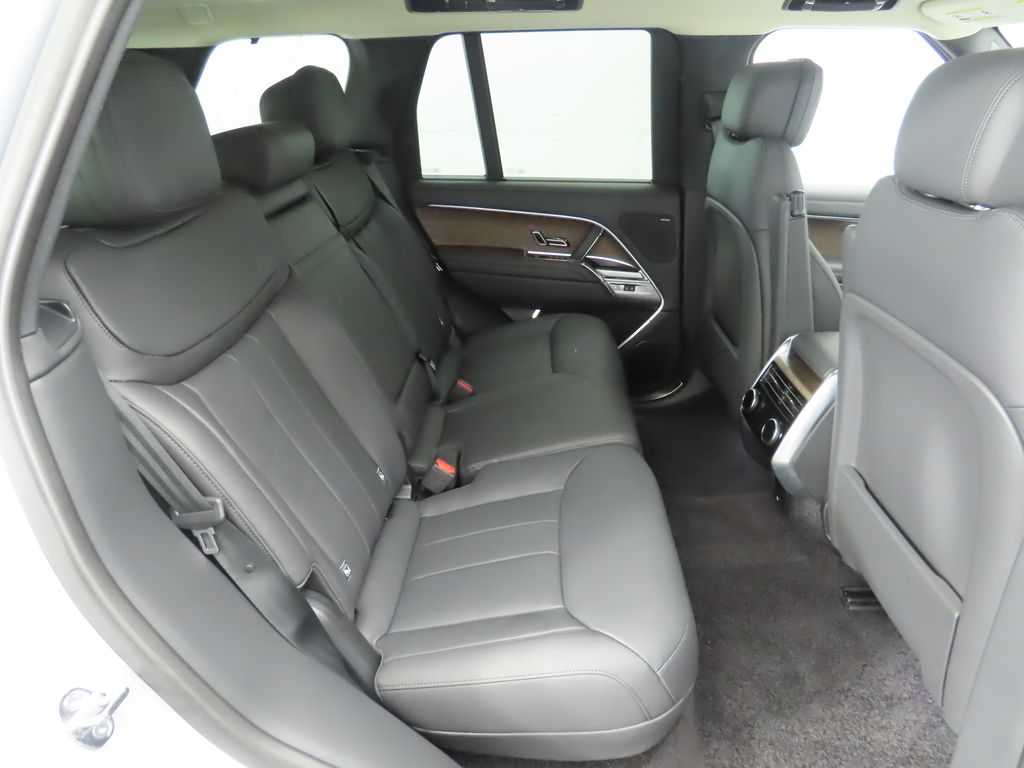 Thumbnail: 2025 Land Rover Range Rover - 23
