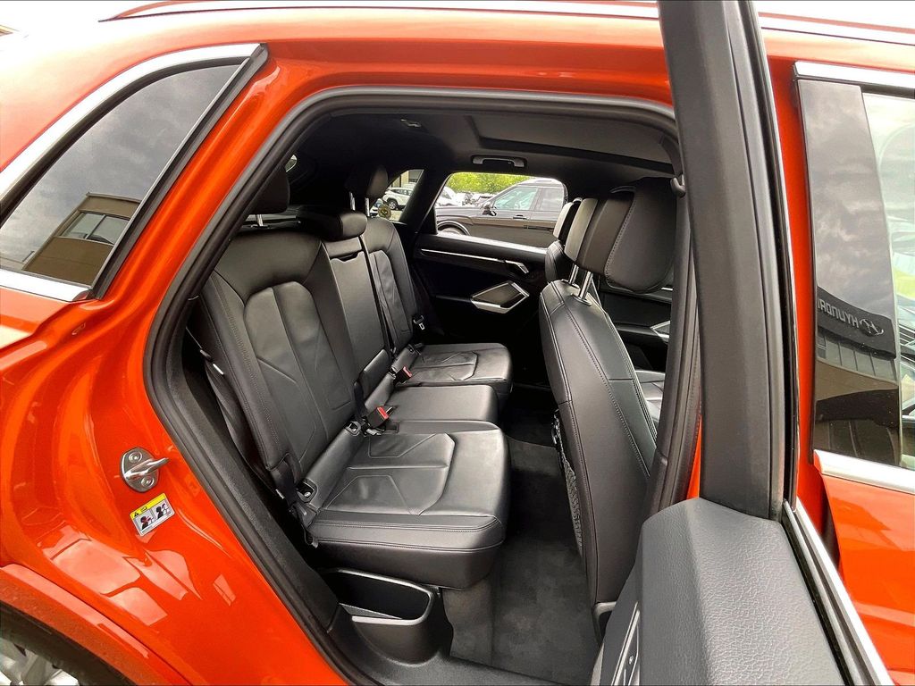 2025 Audi Q3 — photo 16