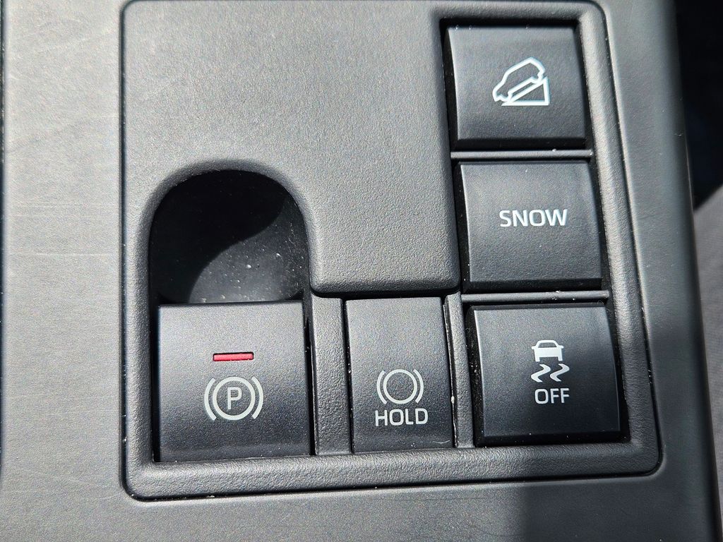 Used Car 2024 Toyota Highlander  Le For Sale Under $35,000 In San Marcos, Texas