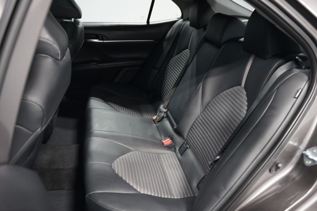2024 Toyota Camry SE 28