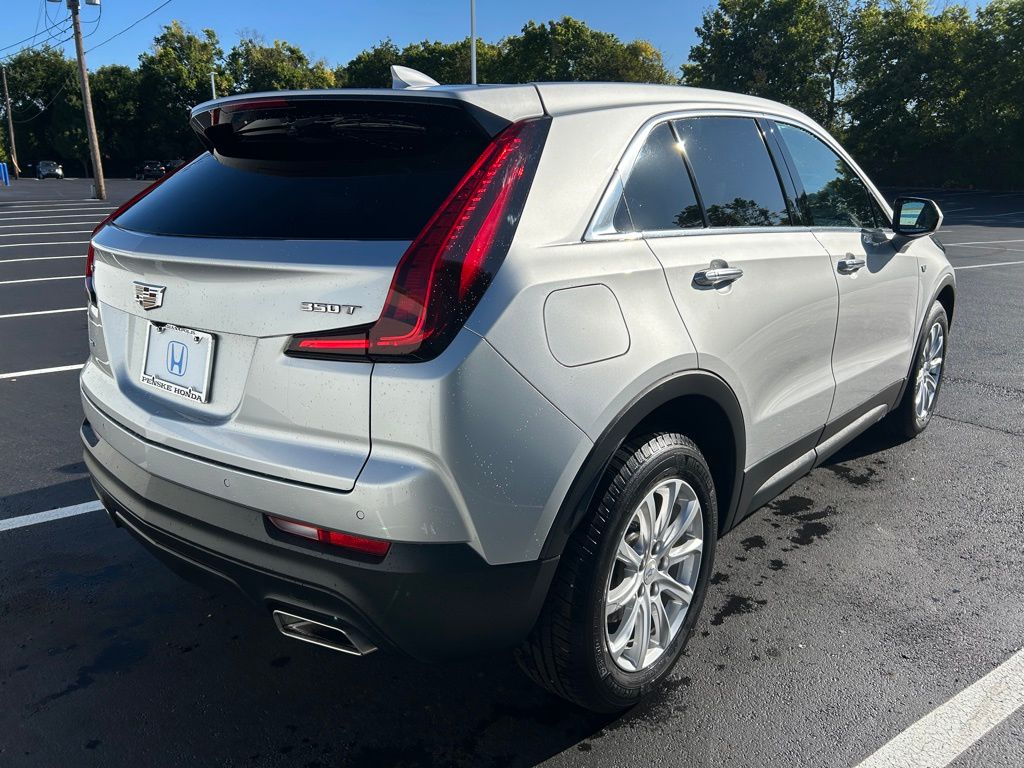 Thumbnail: 2021 Cadillac XT4 - 5