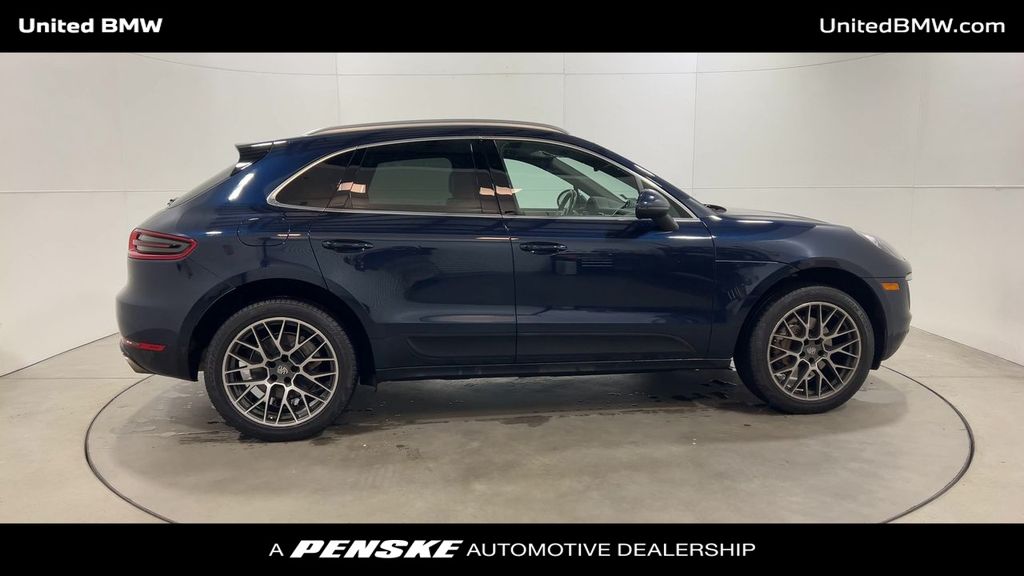 2018 Porsche Macan S 9