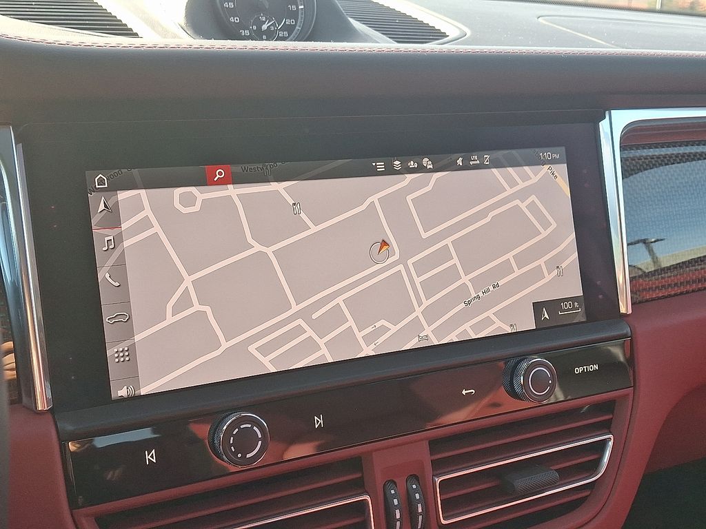 Thumbnail: 2026 Porsche Macan - 20