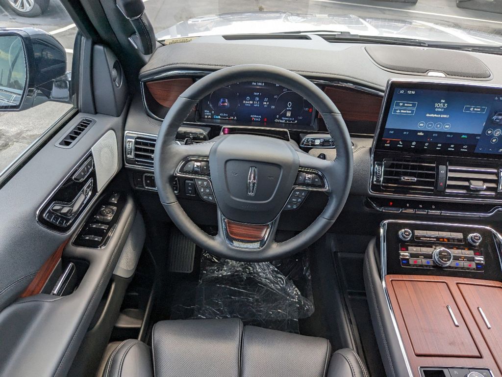 2024 Lincoln Navigator Reserve