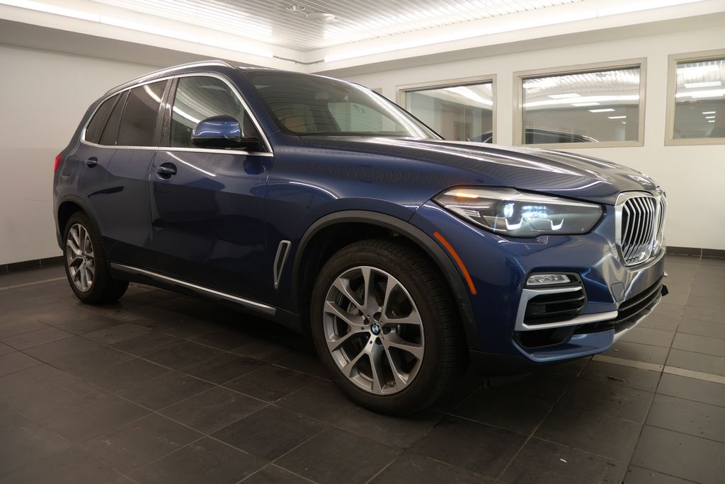 2019 BMW X5 xDrive50i 8