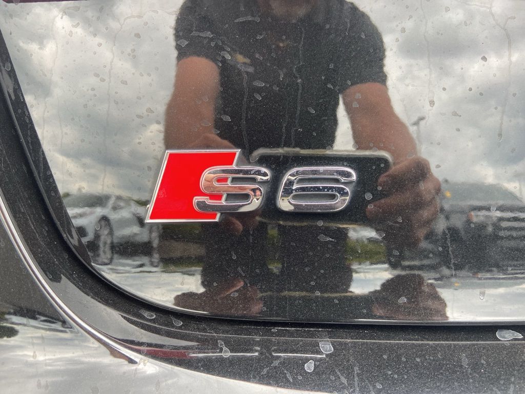 Thumbnail: 2017 Audi S6 - 11