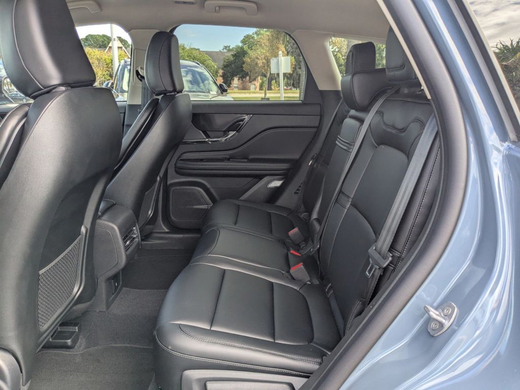 2025 Lincoln Corsair Premiere