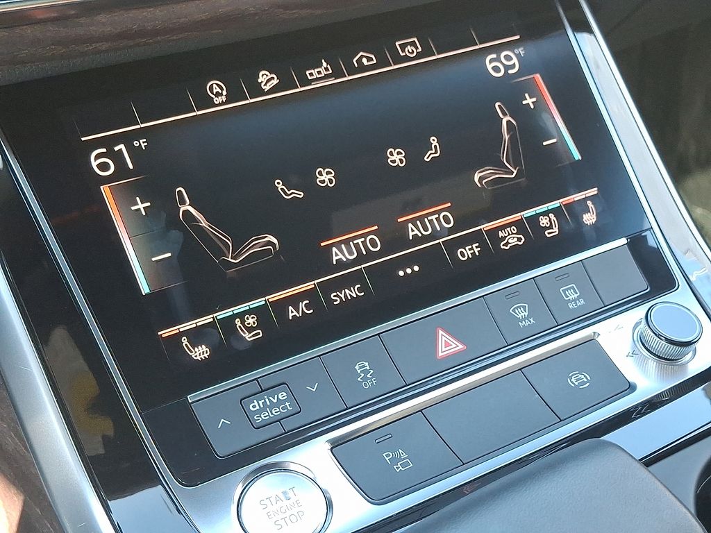 Thumbnail: 2019 Audi Q8 - 16
