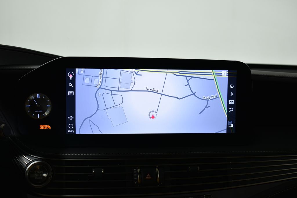 Thumbnail: 2022 Lexus LS - 22