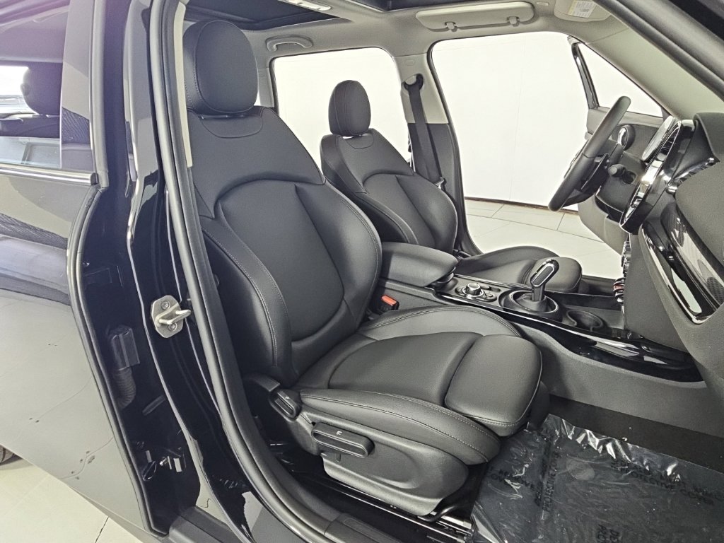 Thumbnail: 2024 MINI Cooper Clubman - 19