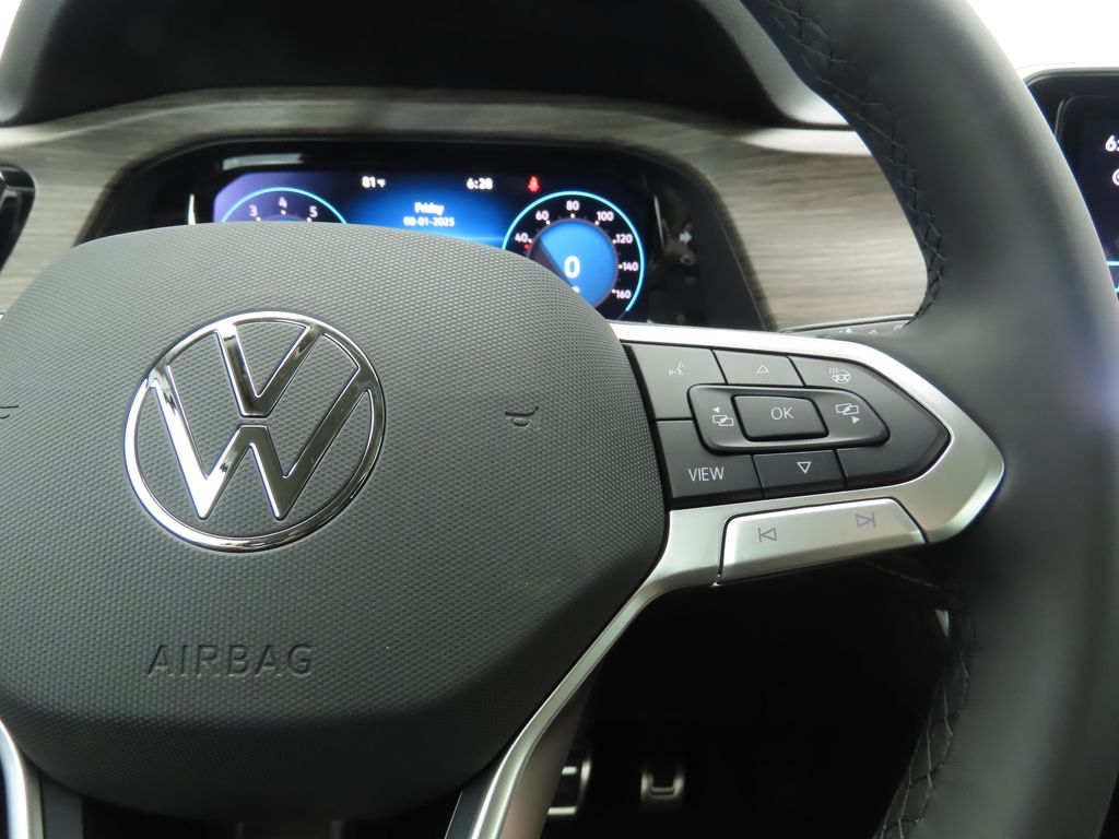 Thumbnail: 2025 Volkswagen Atlas - 13