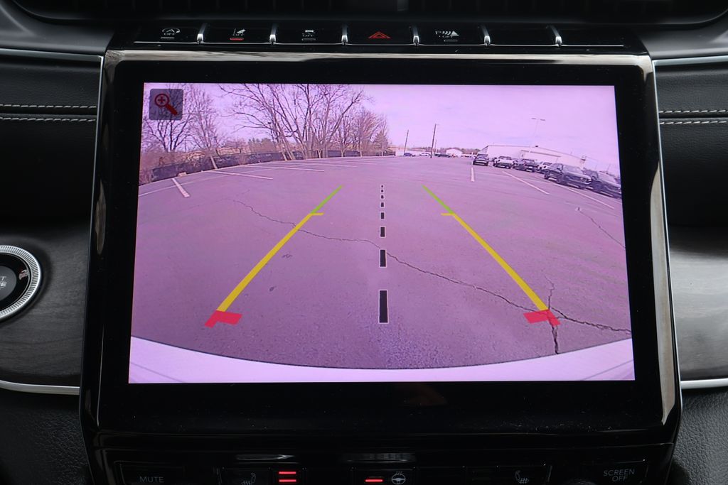 Thumbnail: 2024 Jeep Grand Cherokee - 17