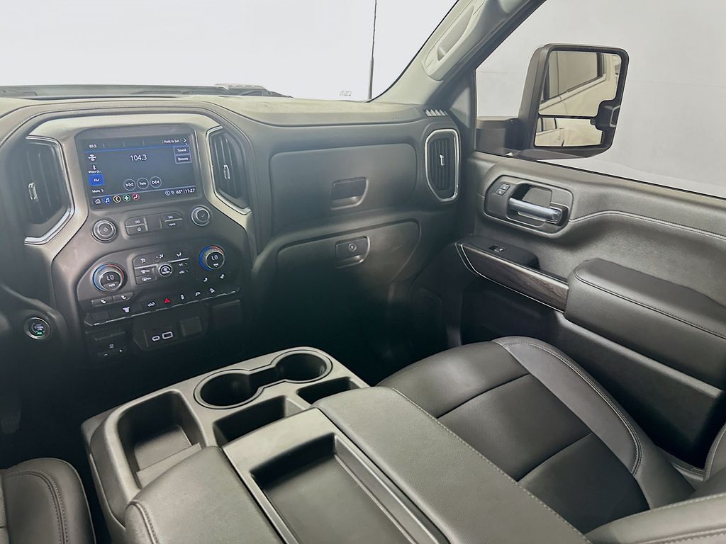 Thumbnail: 2022 Chevrolet Silverado 2500 - 22