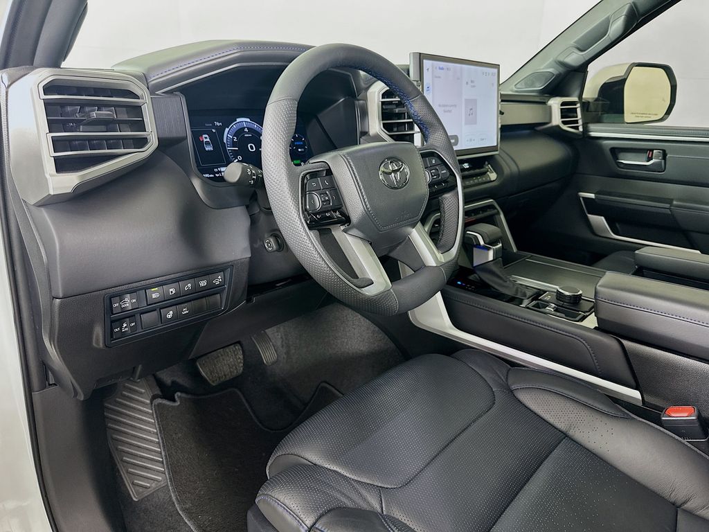 Thumbnail: 2025 Toyota Tundra - 9