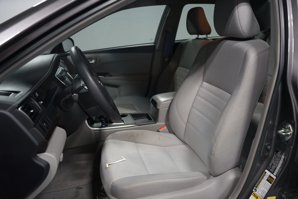 Thumbnail: 2015 Toyota Camry - 7