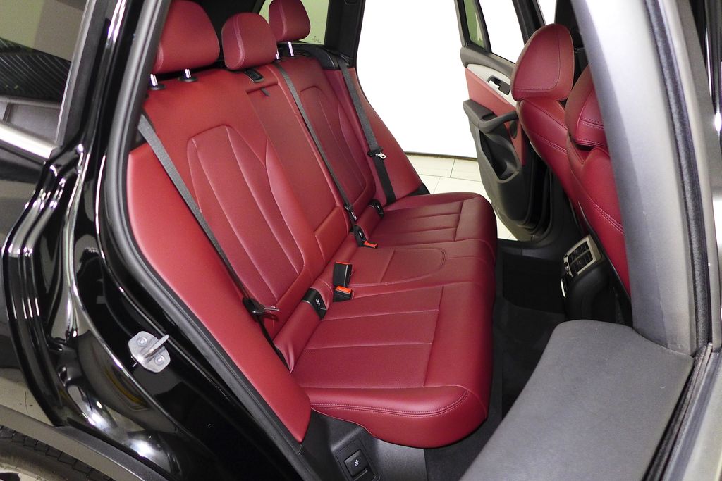 Thumbnail: 2022 BMW X3 - 20