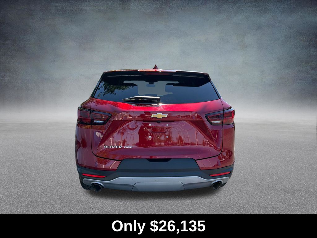 View vehicle photo 4
