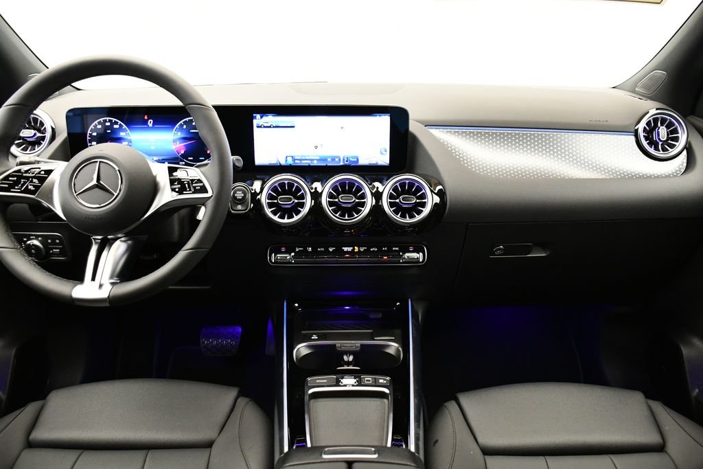 2025 Mercedes-Benz GLA 250 4MATIC 18