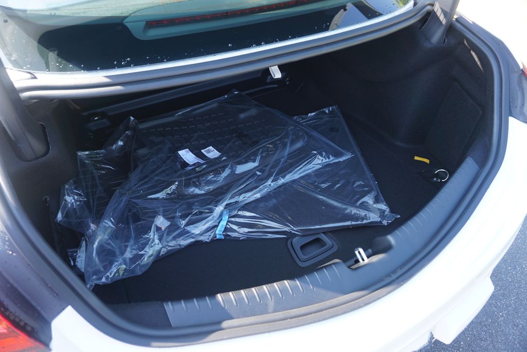 Thumbnail: 2026 Mercedes-Benz CLE - 15