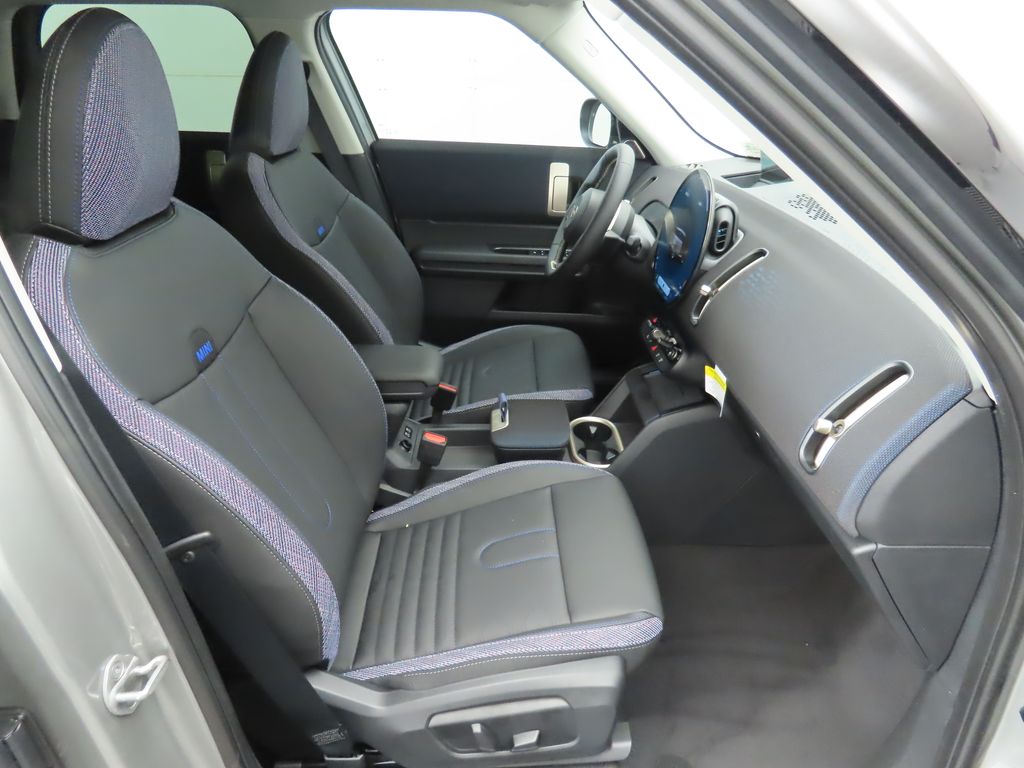 Thumbnail: 2025 MINI Cooper Countryman - 21