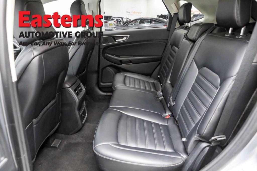 Used 2024 Silver Ford SEL image 21