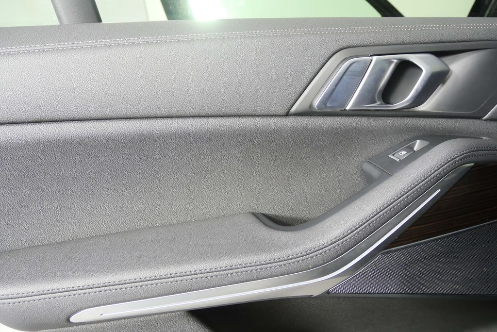 Thumbnail: 2020 BMW X5 - 13
