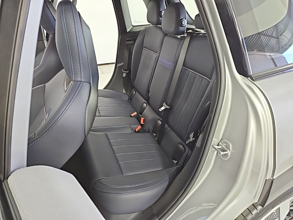 Thumbnail: 2025 MINI Cooper - 21