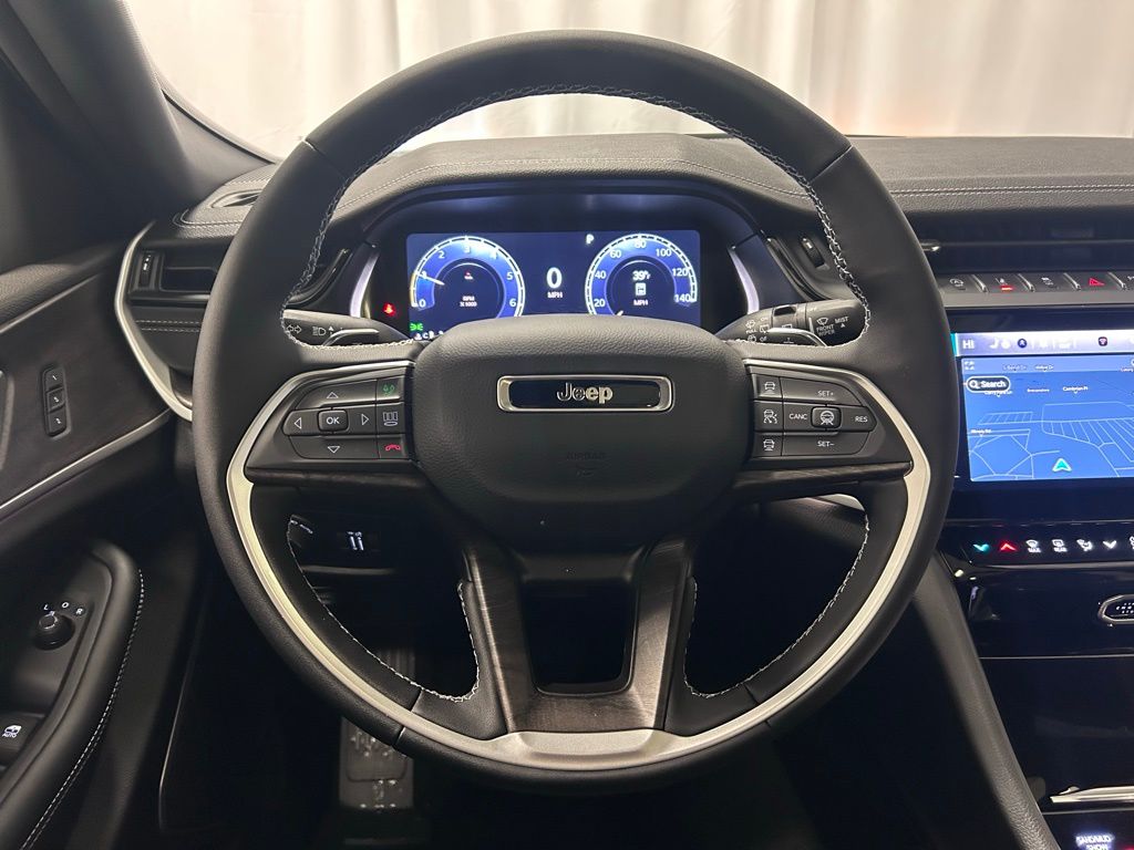 new 2026 Jeep Grand Cherokee car, priced at $48,995