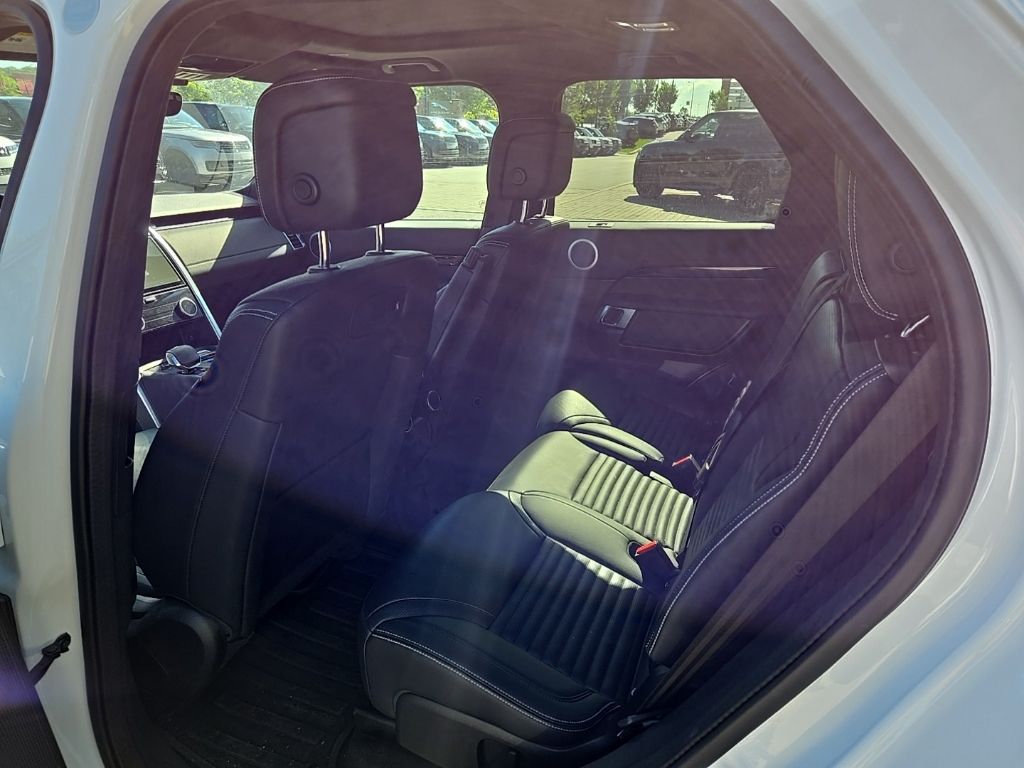 Certified Used 2025 White Land Rover S image 17