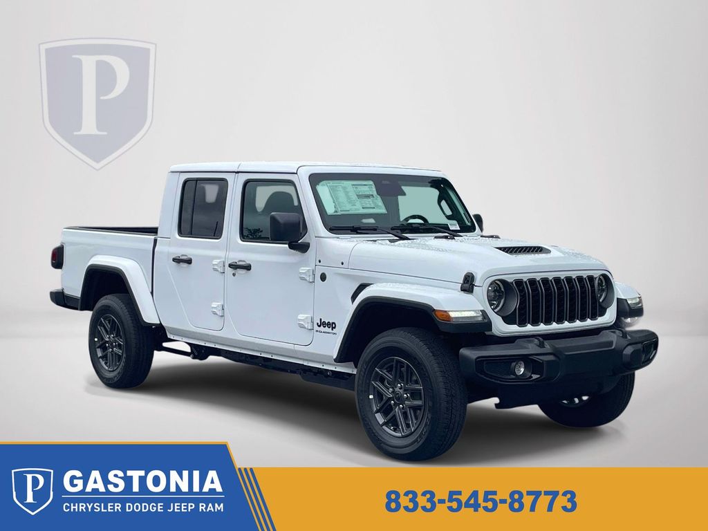 2026 Jeep Gladiator Sport S Auto's photo