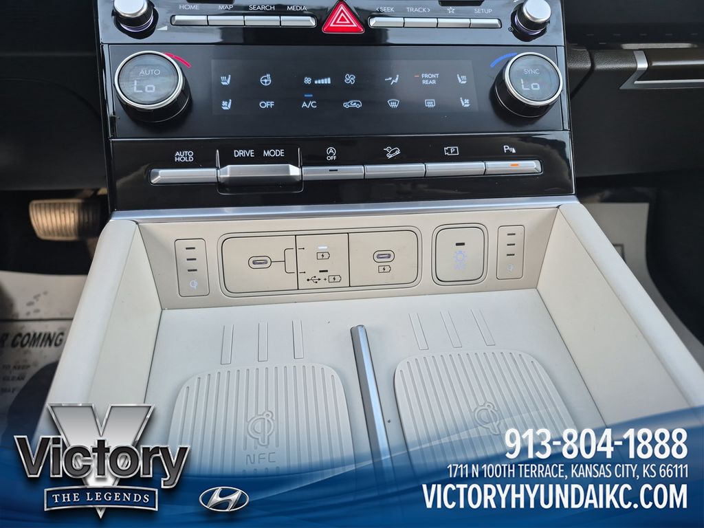 Used 2024 Black Hyundai Calligraphy image 18