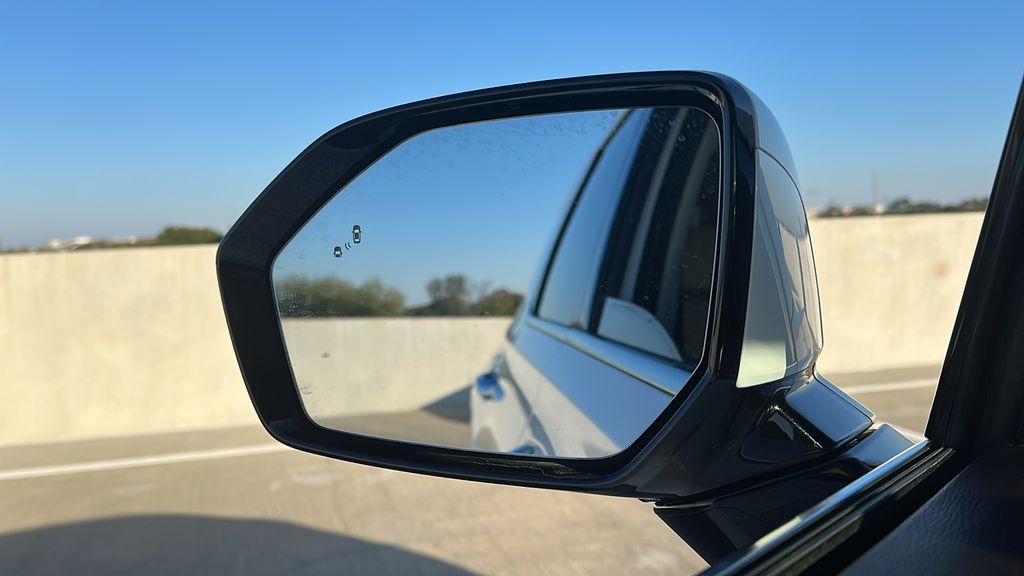 2020 Hyundai Palisade Limited White at Community Toyota