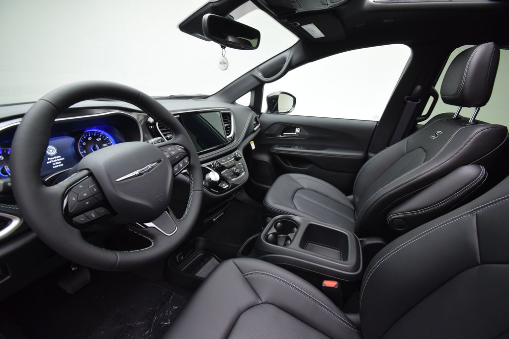 new 2026 Chrysler Pacifica car, priced at $44,465