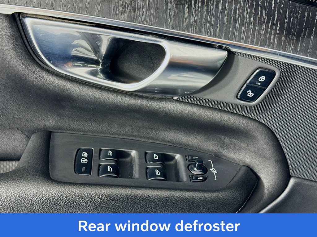 Used Car 2020 Volvo Xc90  T5 Momentum For Sale Under $20,000 In Austin, Texas