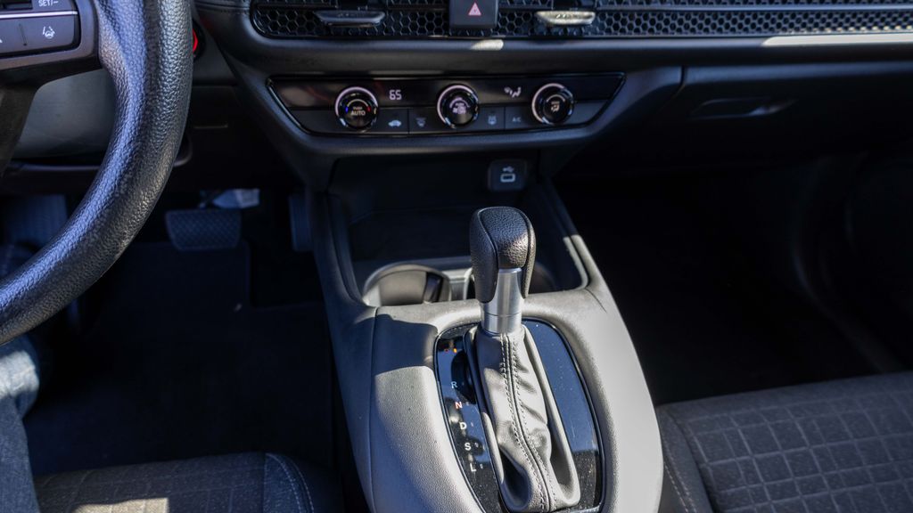 Used 2023 Honda HR-V LX 4D Sport Utility