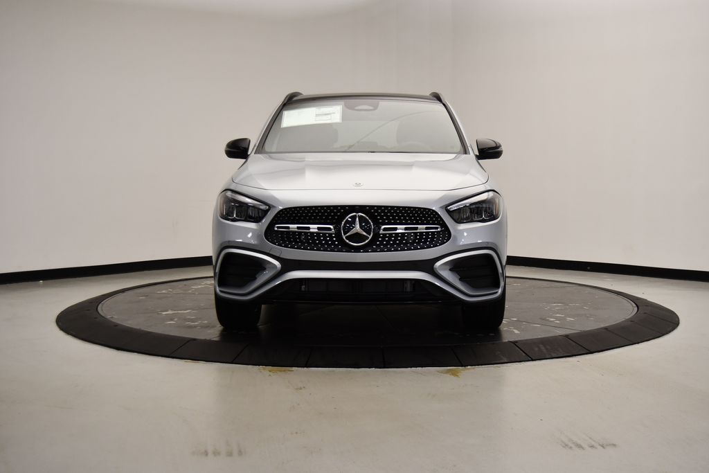 2025 Mercedes-Benz GLA 250 4MATIC 8