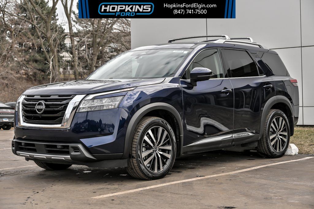 2024 Nissan Pathfinder Platinum FWD