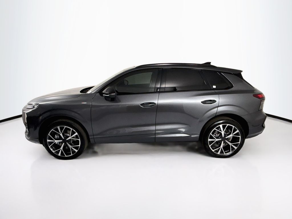 Thumbnail: 2026 Audi Q3 - 8