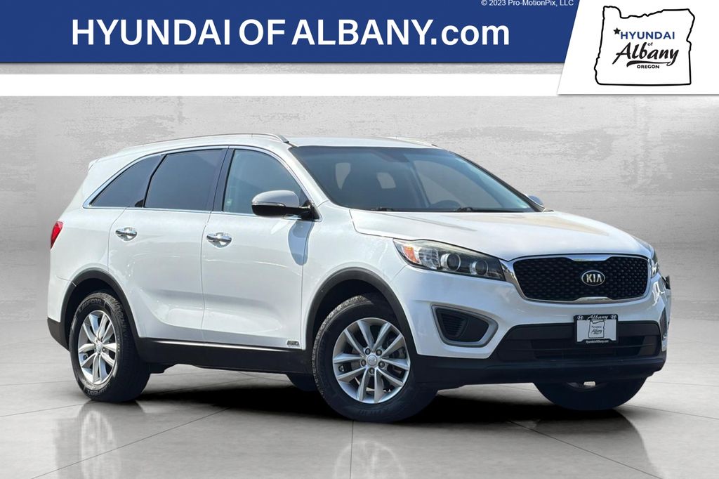 Snow White Pearl 2016 Kia Sorento SUV / Crossover All-Wheel Drive 6-Speed Automatic