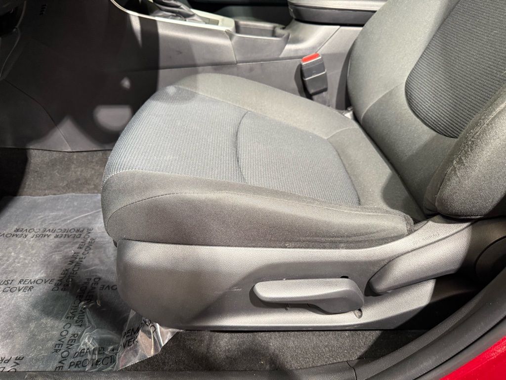 Thumbnail: 2022 Toyota RAV4 - 14