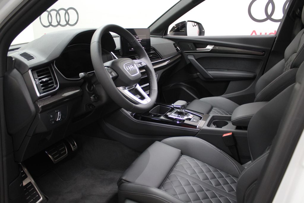 2025 Audi SQ5  12