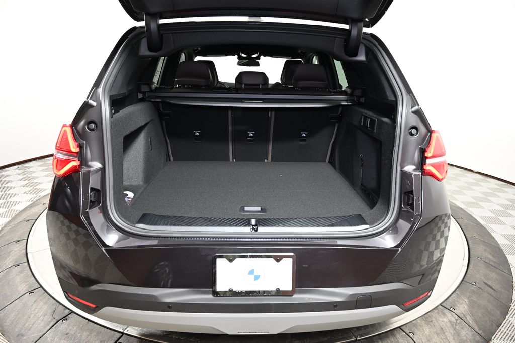 Thumbnail: 2026 BMW X3 - 10