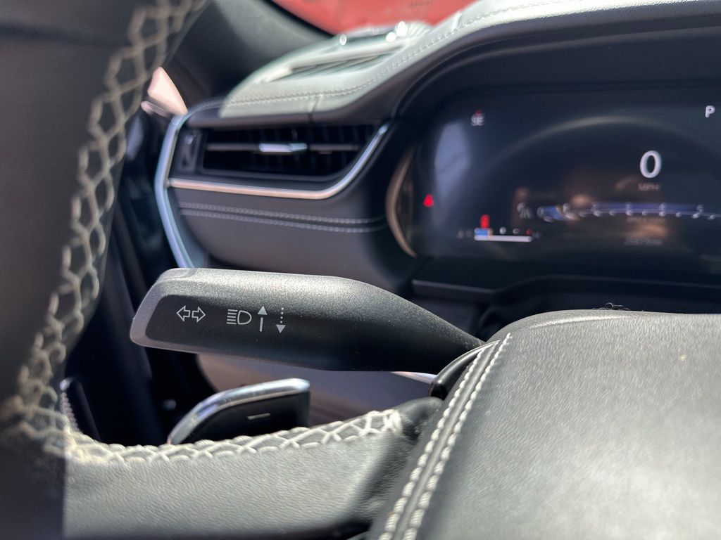 Used Car 2023 Jeep Grand Cherokee  Overland For Sale Under $40,000 In Austin, Texas