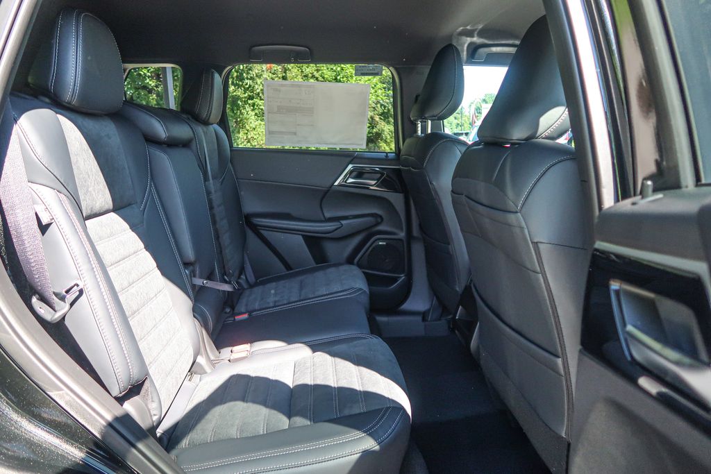 2026 Mitsubishi Outlander LE 2.5 S-AWC